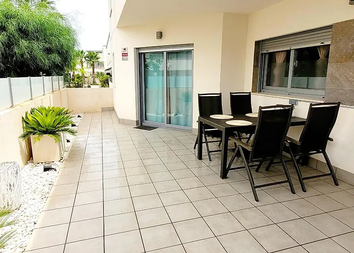 Modern-luxury-beach-pool-torrevieja-pmt01