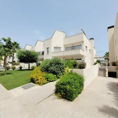 Apartment Modern Luxury With Pool & Terrace *