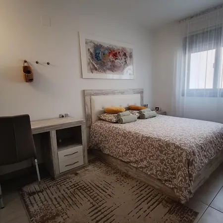 شقة Modern Luxury With Pool & Terrace Pmt01 تورّيفيِخا