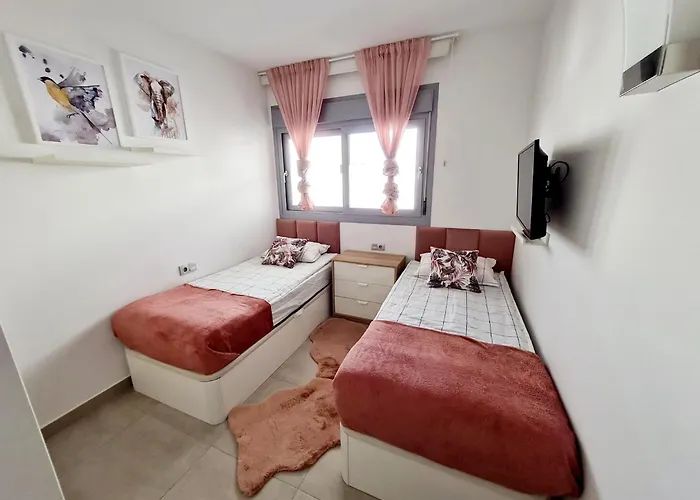 Modern-luxury-beach-pool-torrevieja-pmt01 *